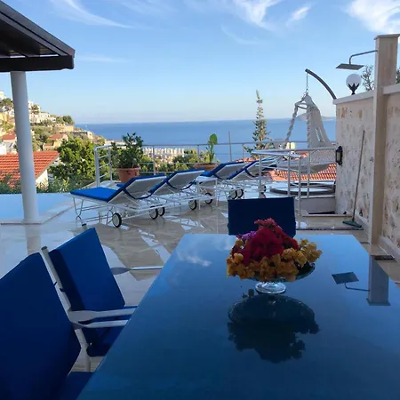 וילה Amazing Seafront 4 Bedrooms Villa In Kalkan Centre *
