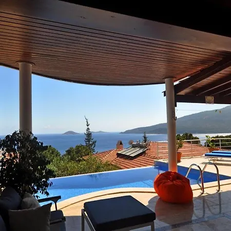 Amazing Seafront 4 Bedrooms Villa In Kalkan Centre קס
