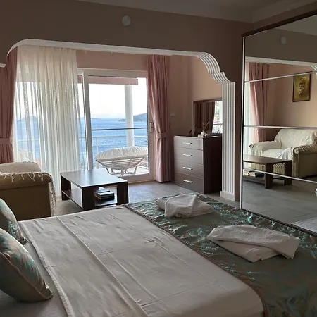 וילה Amazing Seafront 4 Bedrooms Villa In Kalkan Centre *
