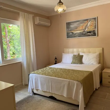 Amazing Seafront 4 Bedrooms Villa In Kalkan Centre קס
